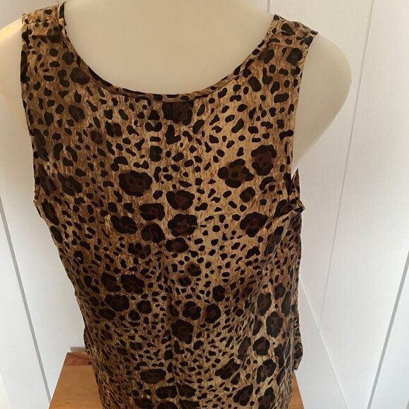 𝅺LINE silk leopard print tank top - Picture 2 of 7